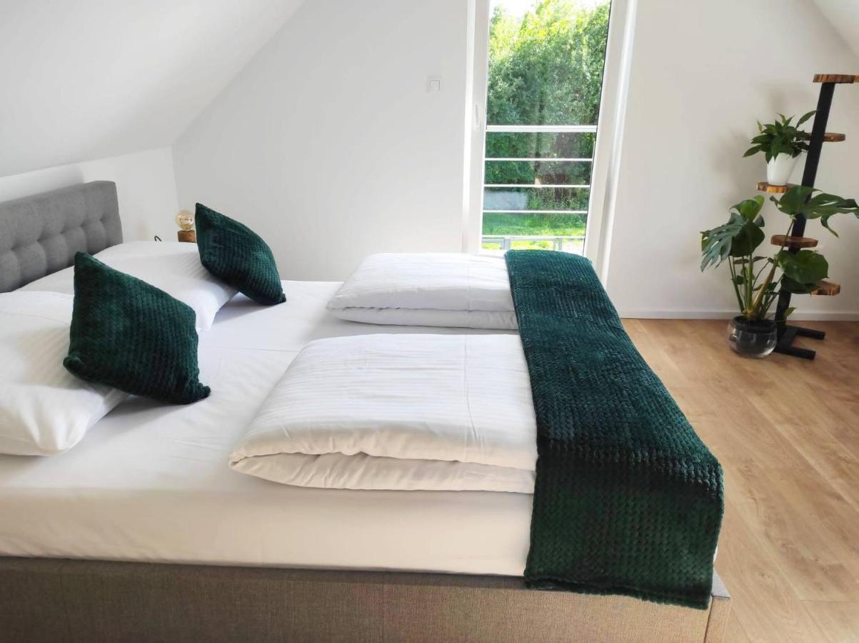 Domek Nad Woda Liliput Jelenia Góra Esterno foto